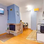Apartment Colorful Retreat - 1bd Next To The Slopes By Flat Manager