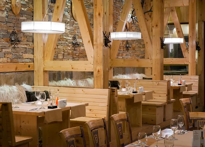 Colorful Retreat - 1bd Next To The Slopes By Flat Manager Pamporowo